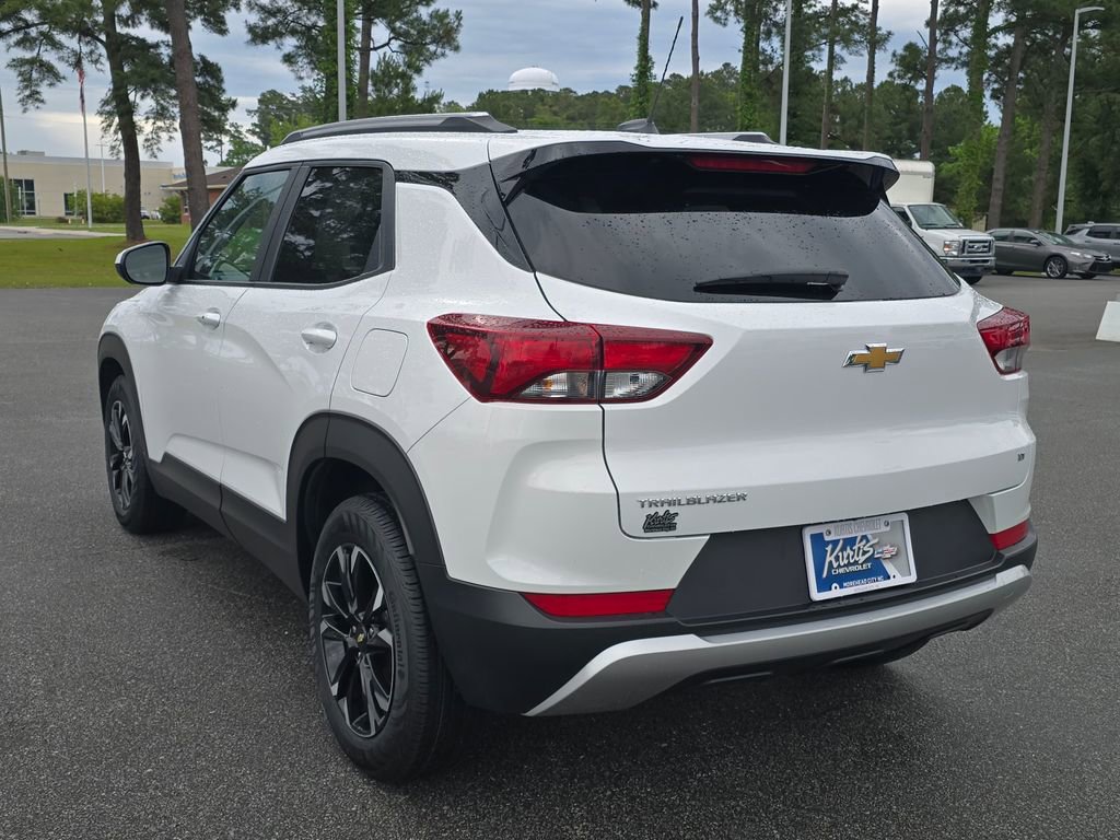 Certified 2023 Chevrolet TrailBlazer LT FWD image 3