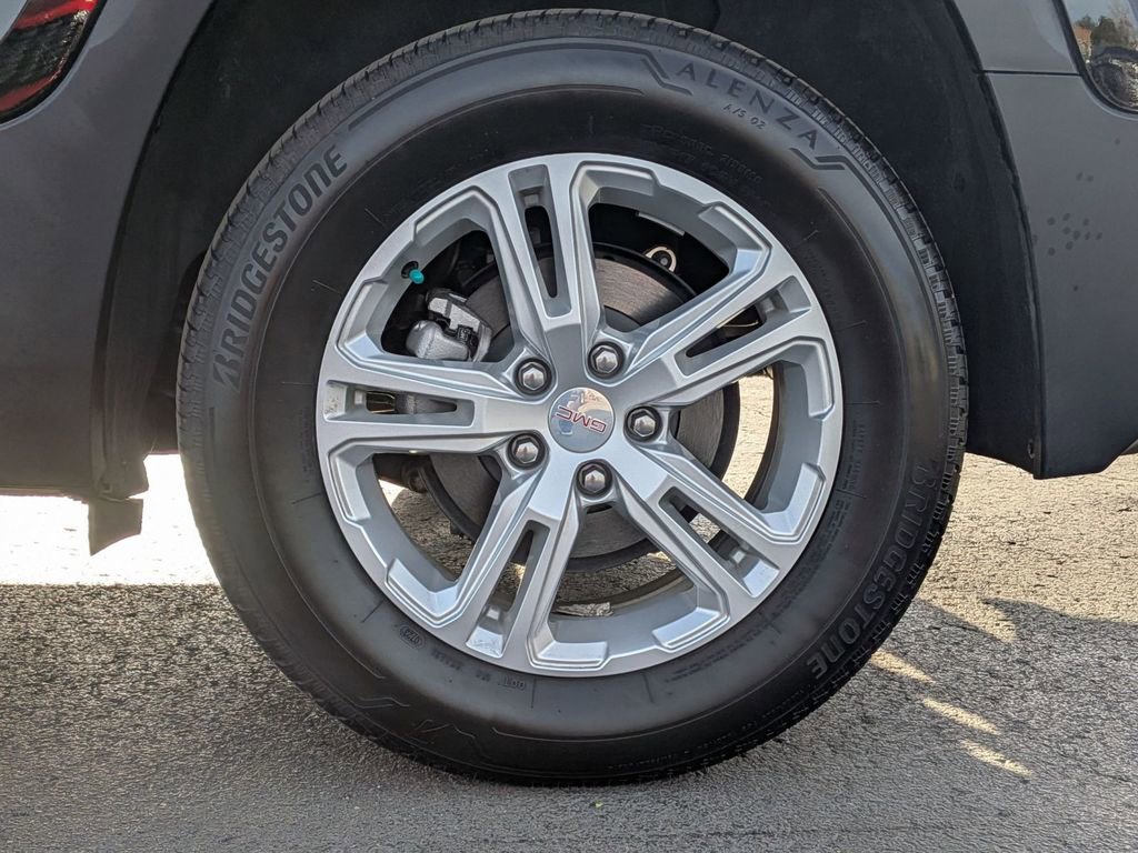 Used 2023 GMC Terrain SLE w/ Driver Convenience Package image 8