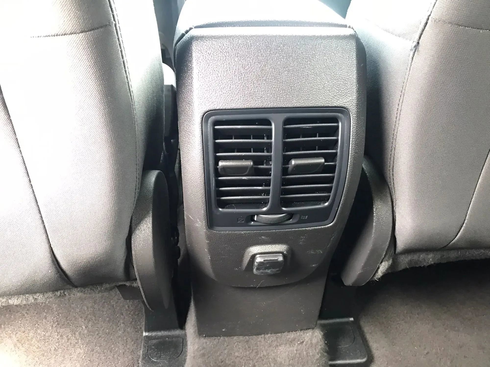 Used 2017 Ford Escape SE AWD/4WD image 33