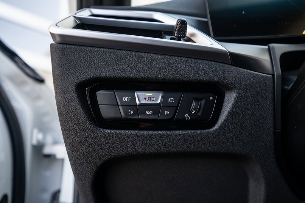 New 2026 BMW 330i xDrive Sedan w/ M Sport Package image 24