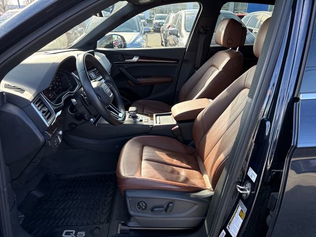 Used 2019 Audi Q5 Prestige w/ Prestige Package image 17