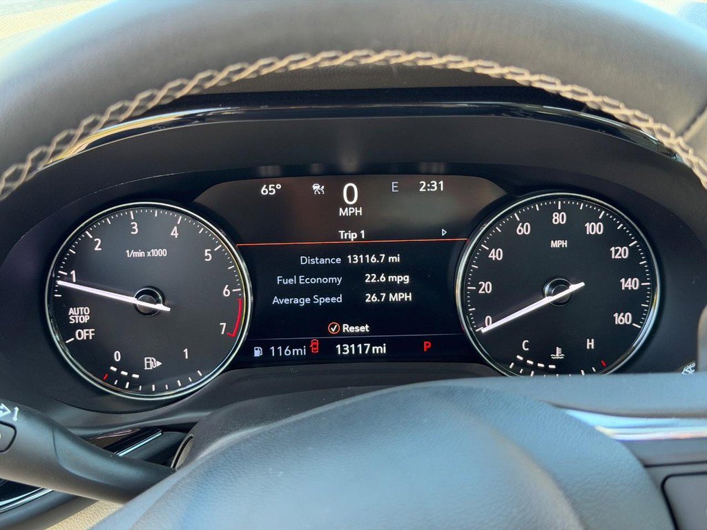 Used 2023 Buick Envision Avenir image 21