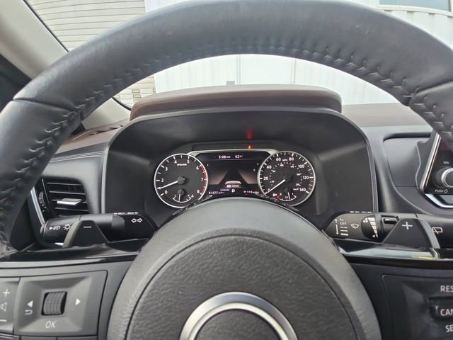 Used 2023 Nissan Rogue SV w/ SV Premium Package image 25