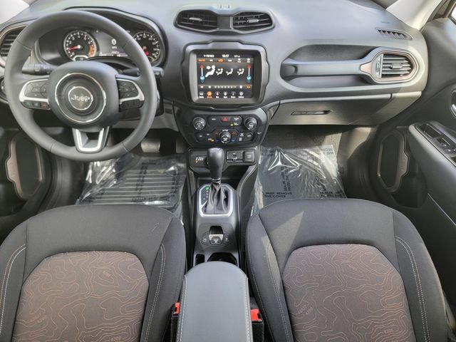 Certified 2023 Jeep Renegade Latitude AWD/4WD image 26