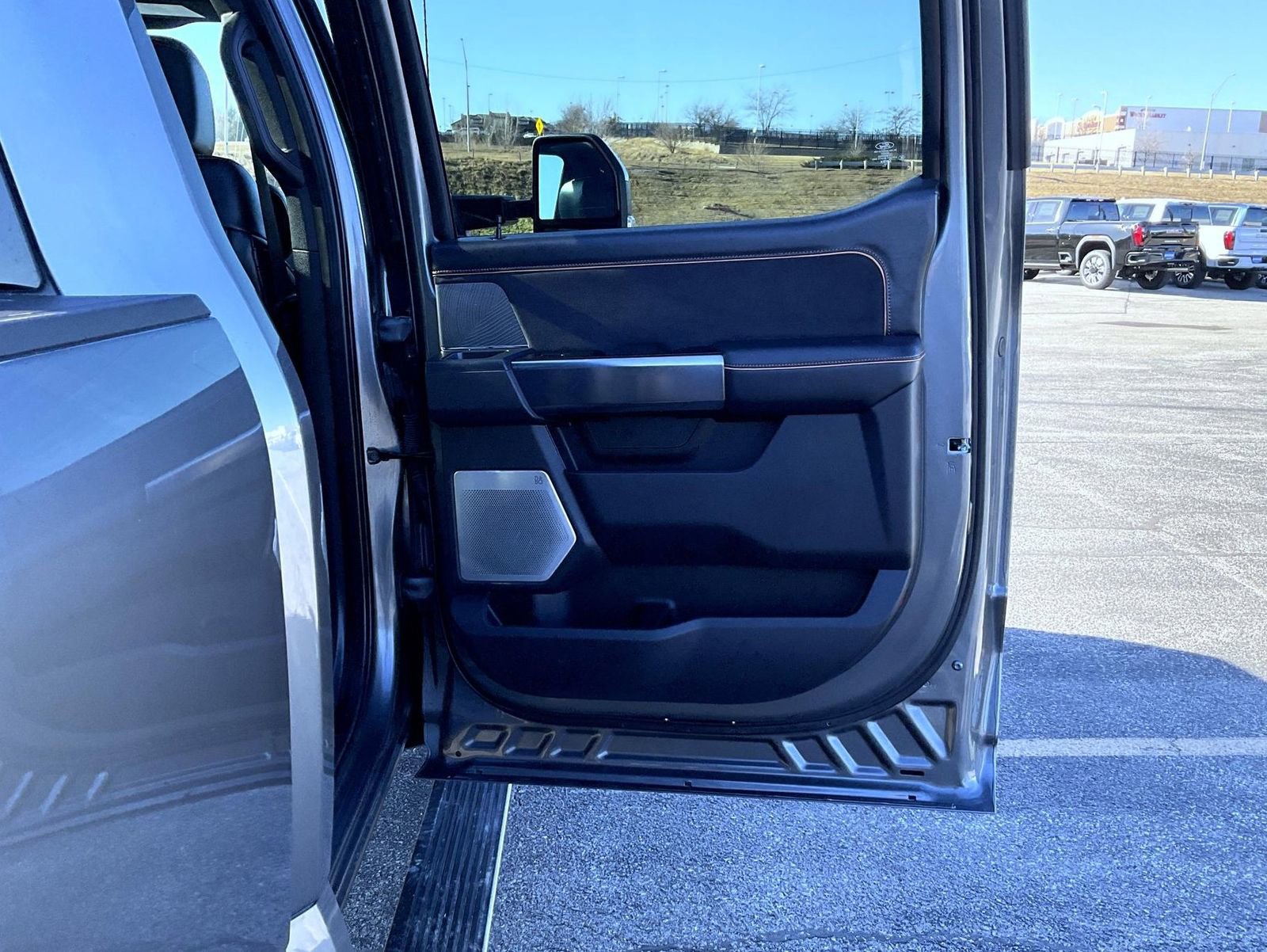 Used 2024 Ford F250 Platinum image 17