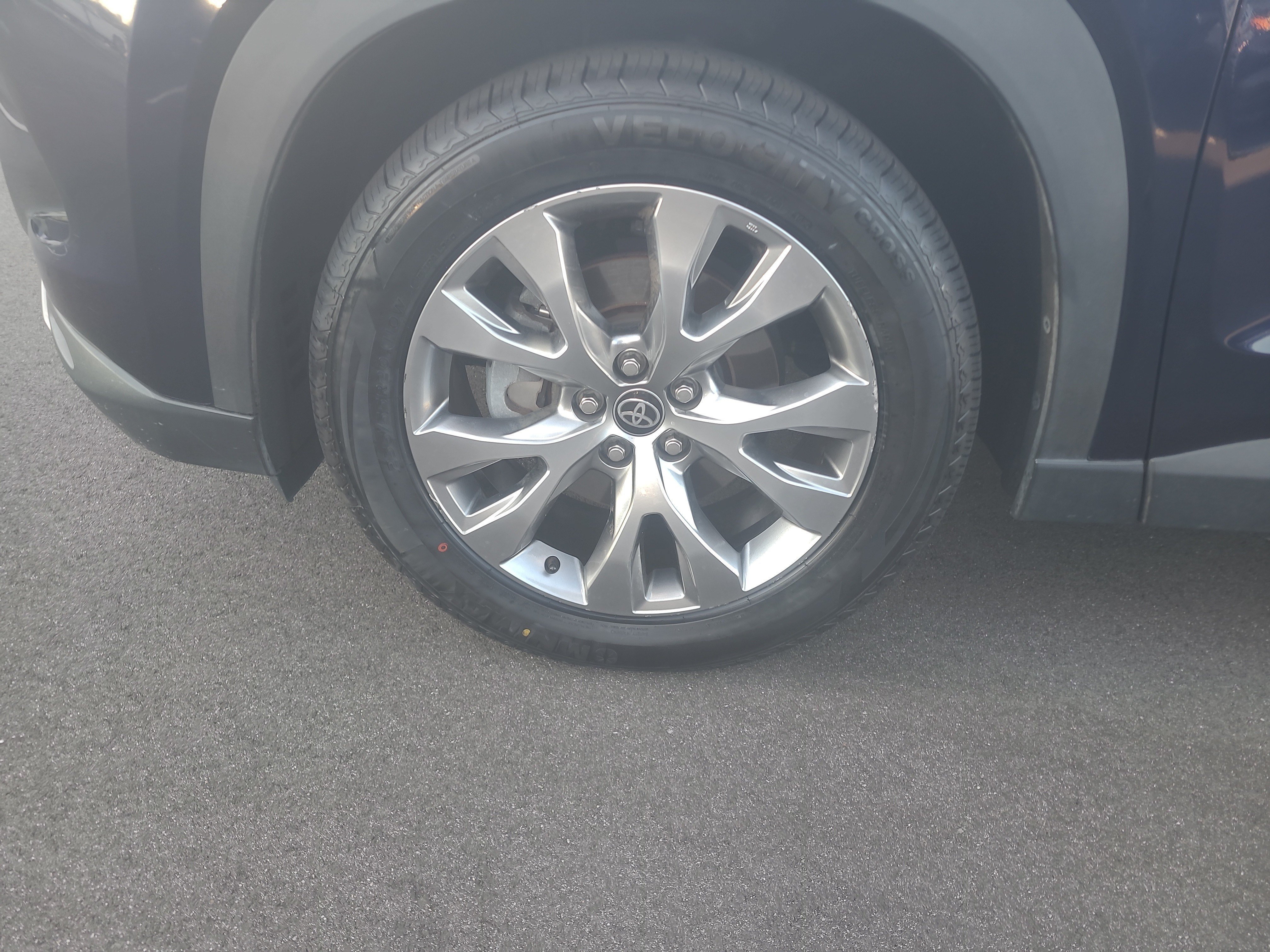 Certified 2024 Toyota Grand Highlander AWD image 9