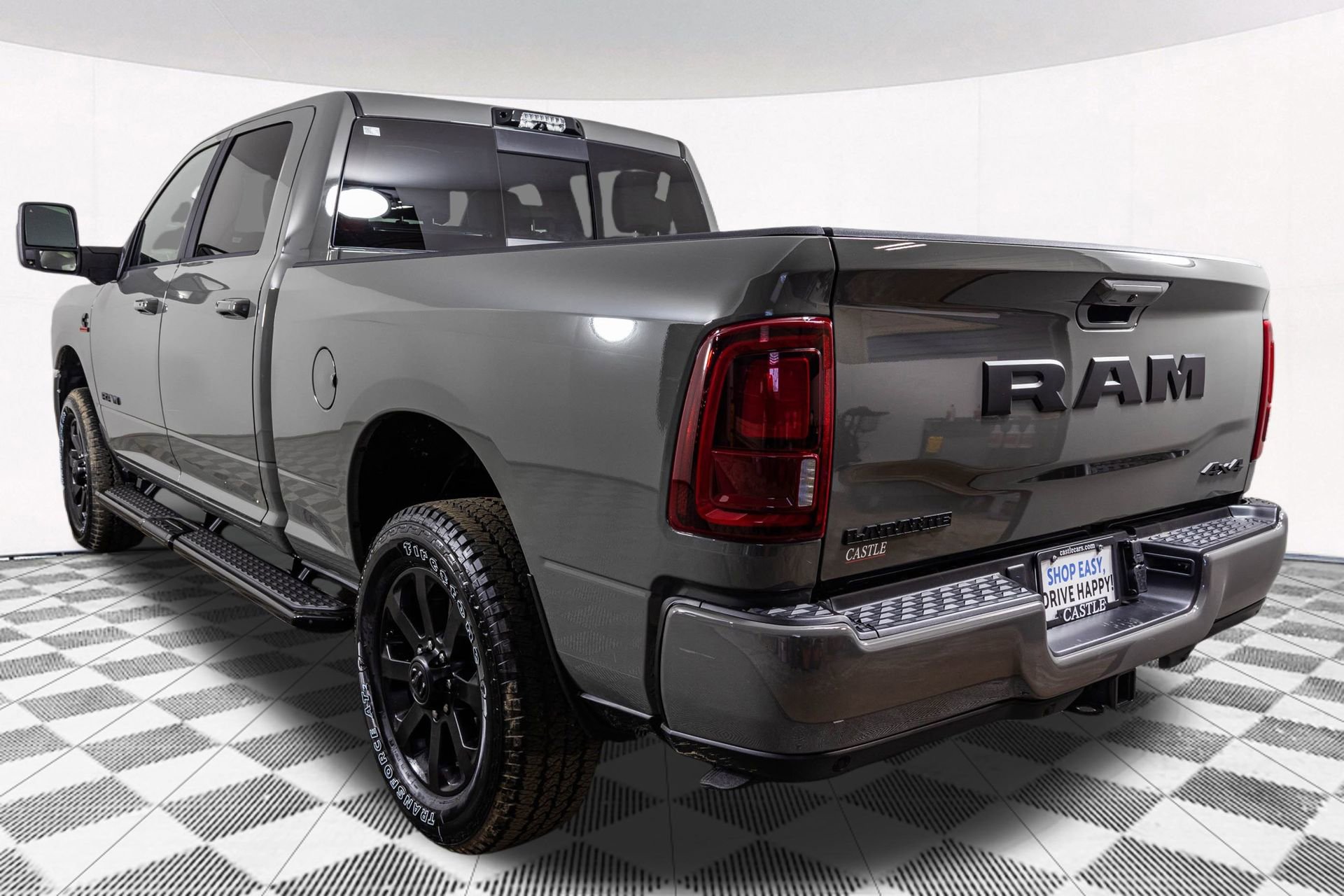 New 2026 RAM 2500 Laramie AWD/4WD image 21
