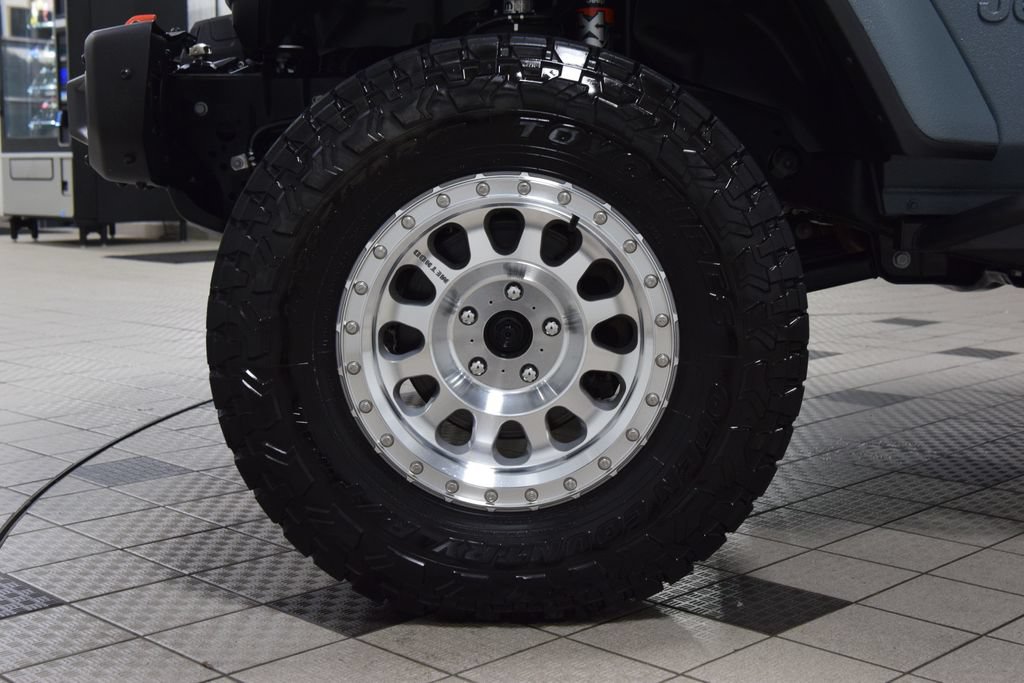 Used 2026 Jeep Gladiator Mojave AWD/4WD image 31