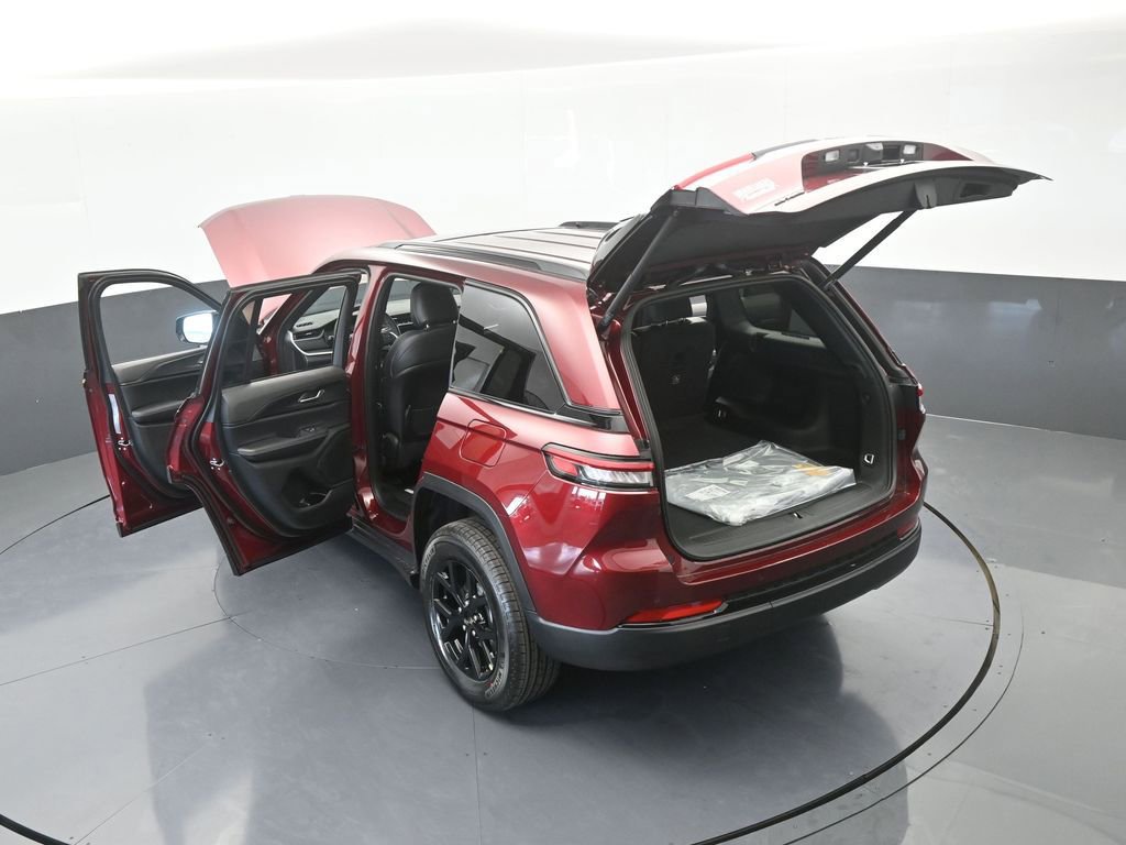 New 2025 Jeep Grand Cherokee Laredo image 61