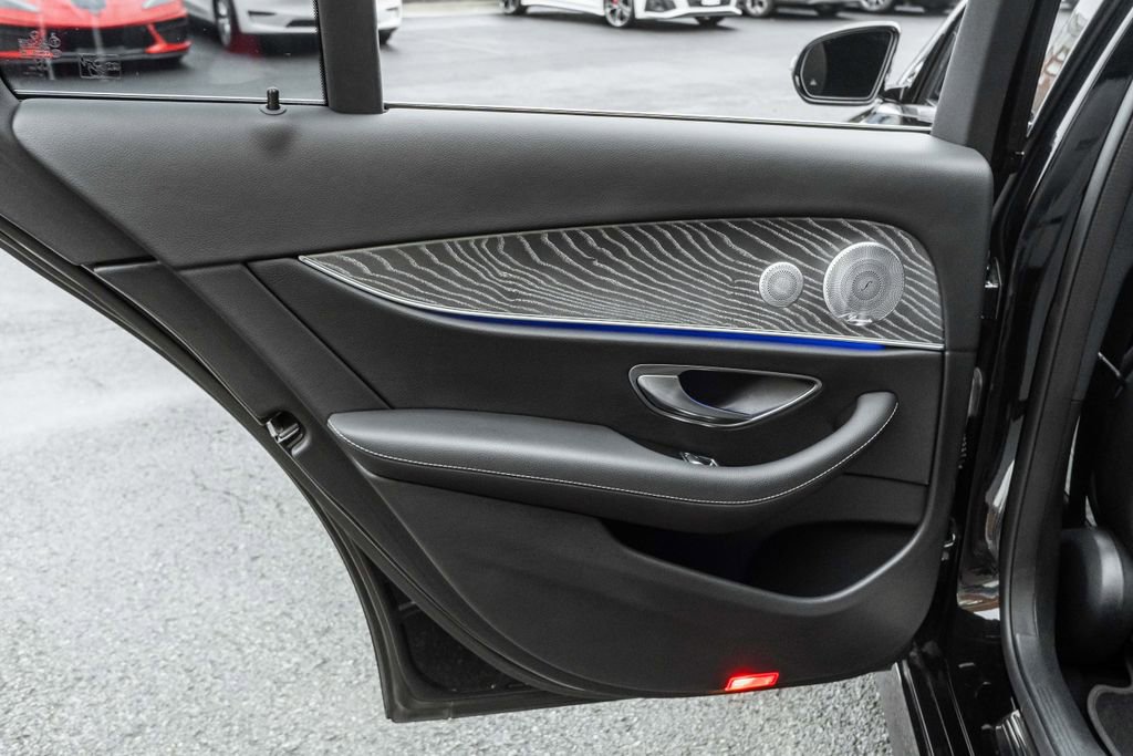 Used 2021 Mercedes-Benz E 350 4MATIC Sedan image 33