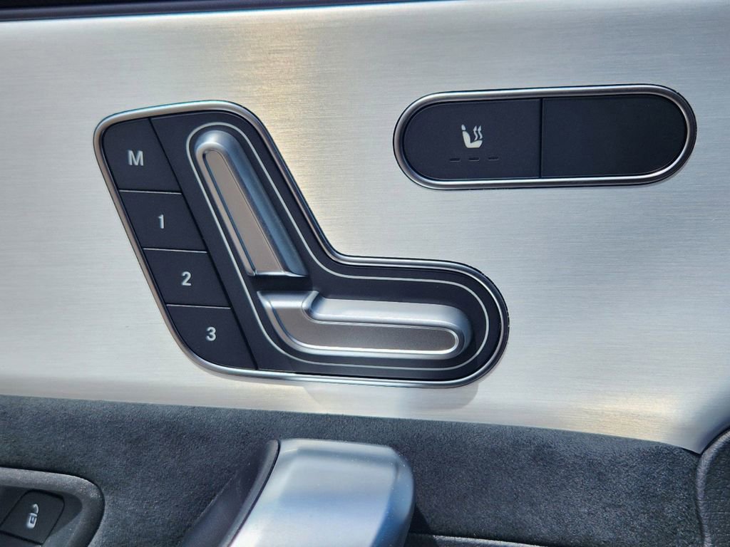 New 2025 Mercedes-Benz CLA 250 4MATIC image 8