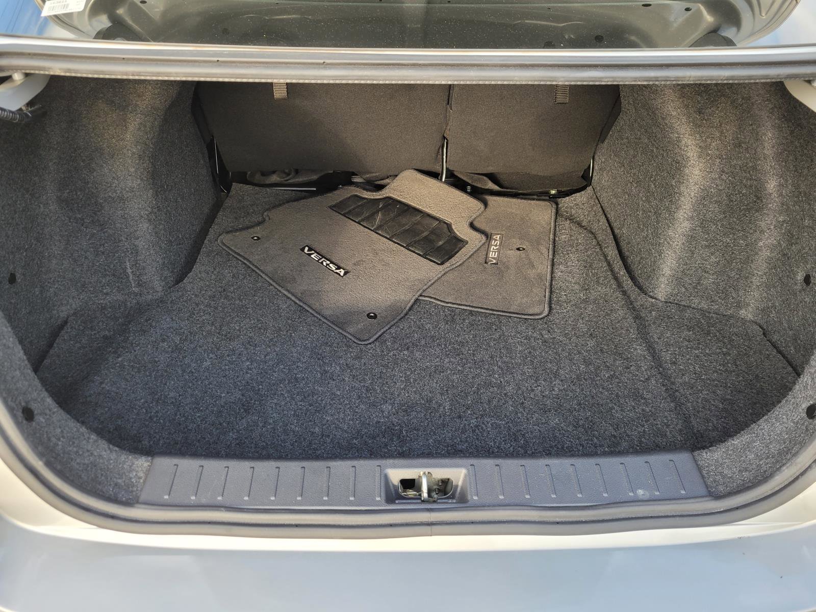 Used 2024 Nissan Versa S w/ S Plus Package image 19