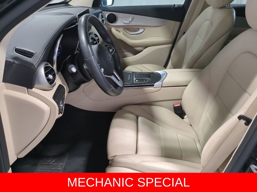 Used 2020 Mercedes-Benz GLC 300 w/ Parking Assistance Package image 15