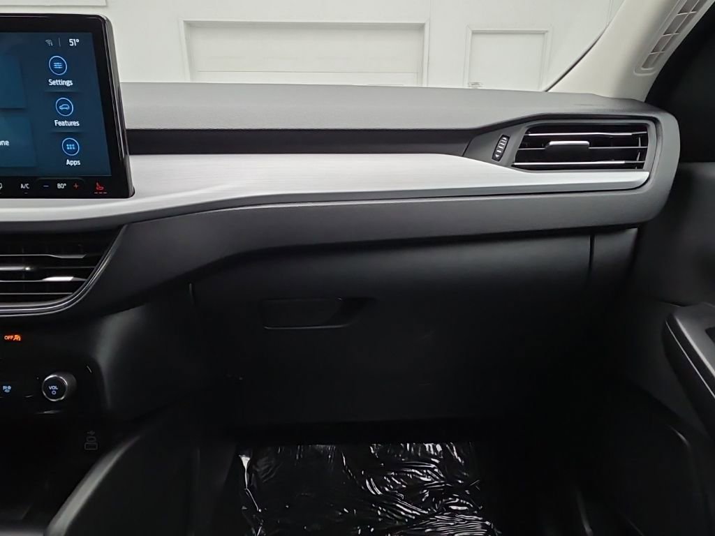 Used 2025 Ford Escape Platinum image 40