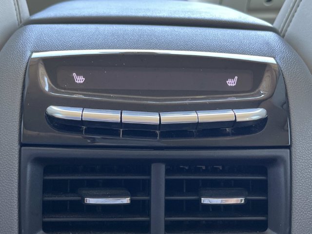 Certified 2021 Cadillac XT5 Premium Luxury FWD image 16