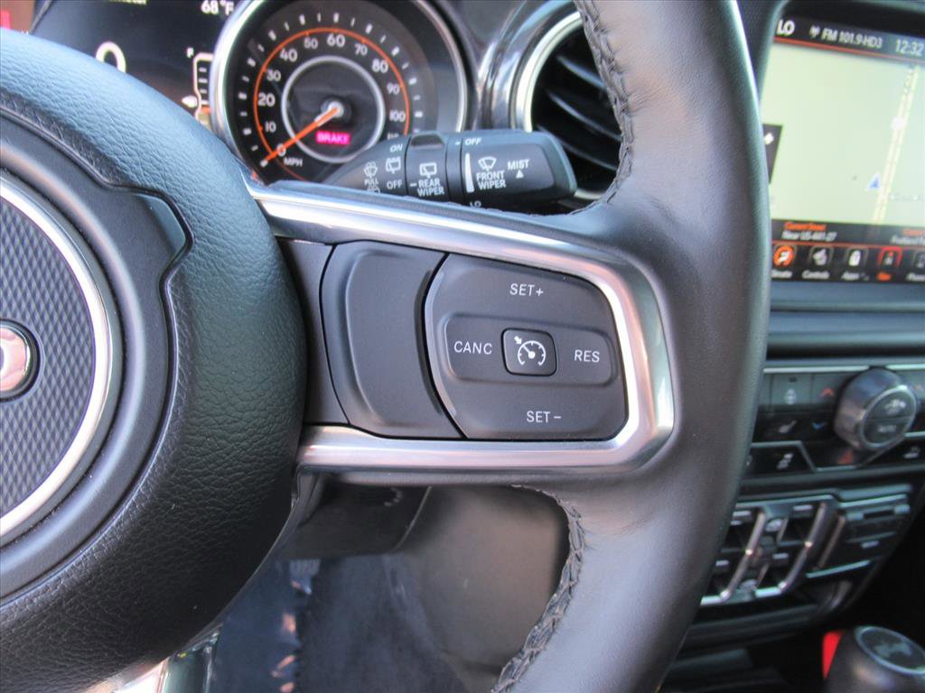 Used 2022 Jeep Wrangler Unlimited Sahara image 19