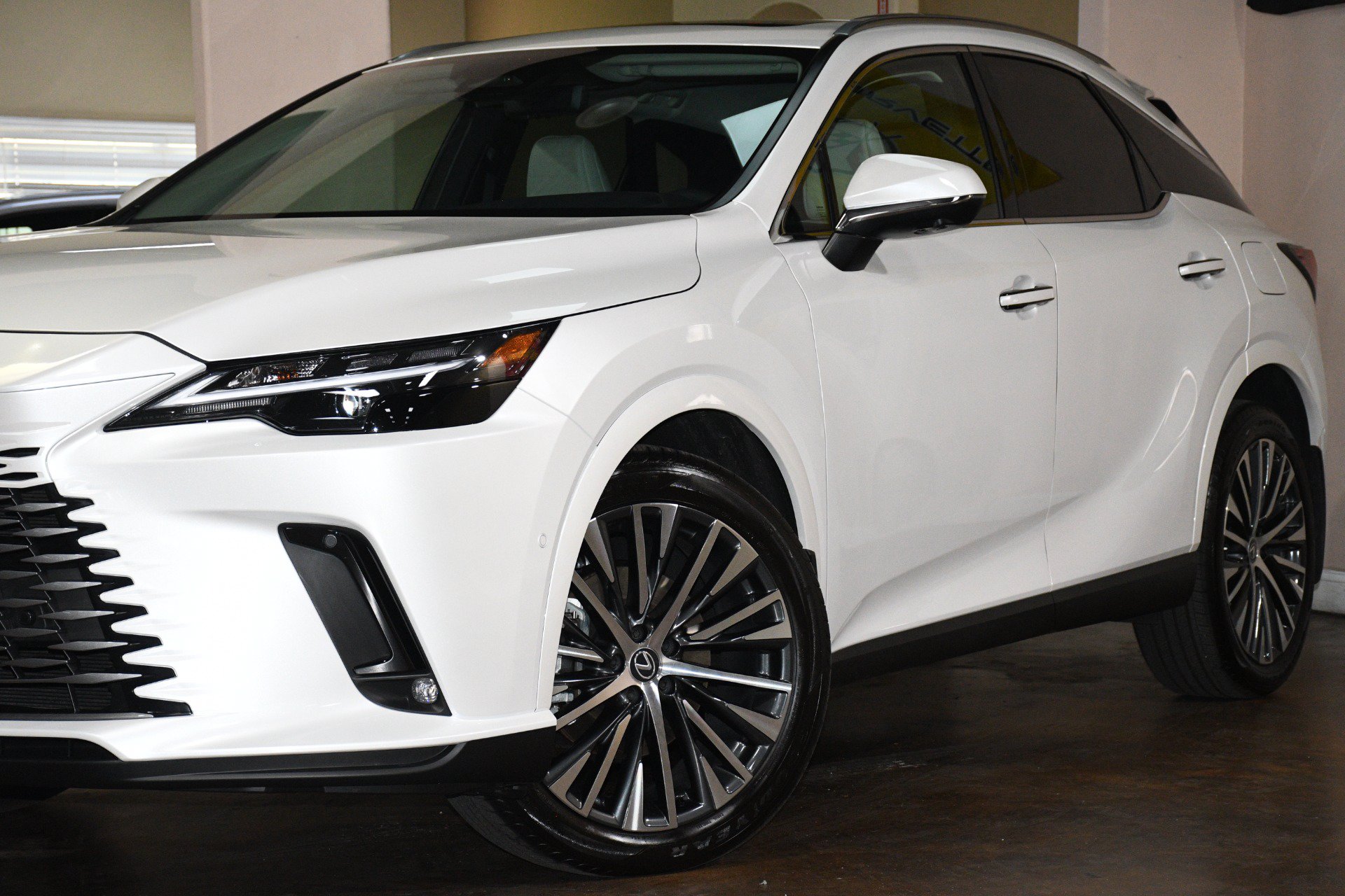 Used 2025 Lexus RX 350 Premium Plus w/ Convenience Package FWD image 54