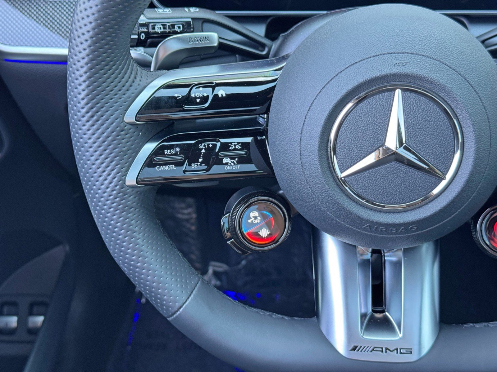 Used 2025 Mercedes-Benz GLC 63 AMG S w/ Driver Assistance Package image 24