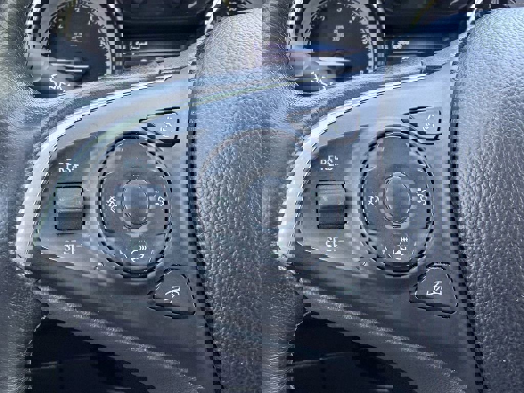 Used 2019 Buick Envision Essence image 30