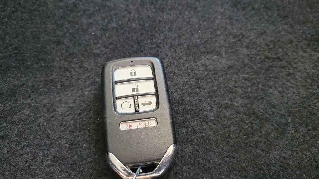 Used 2018 Honda Accord EX-L image 24