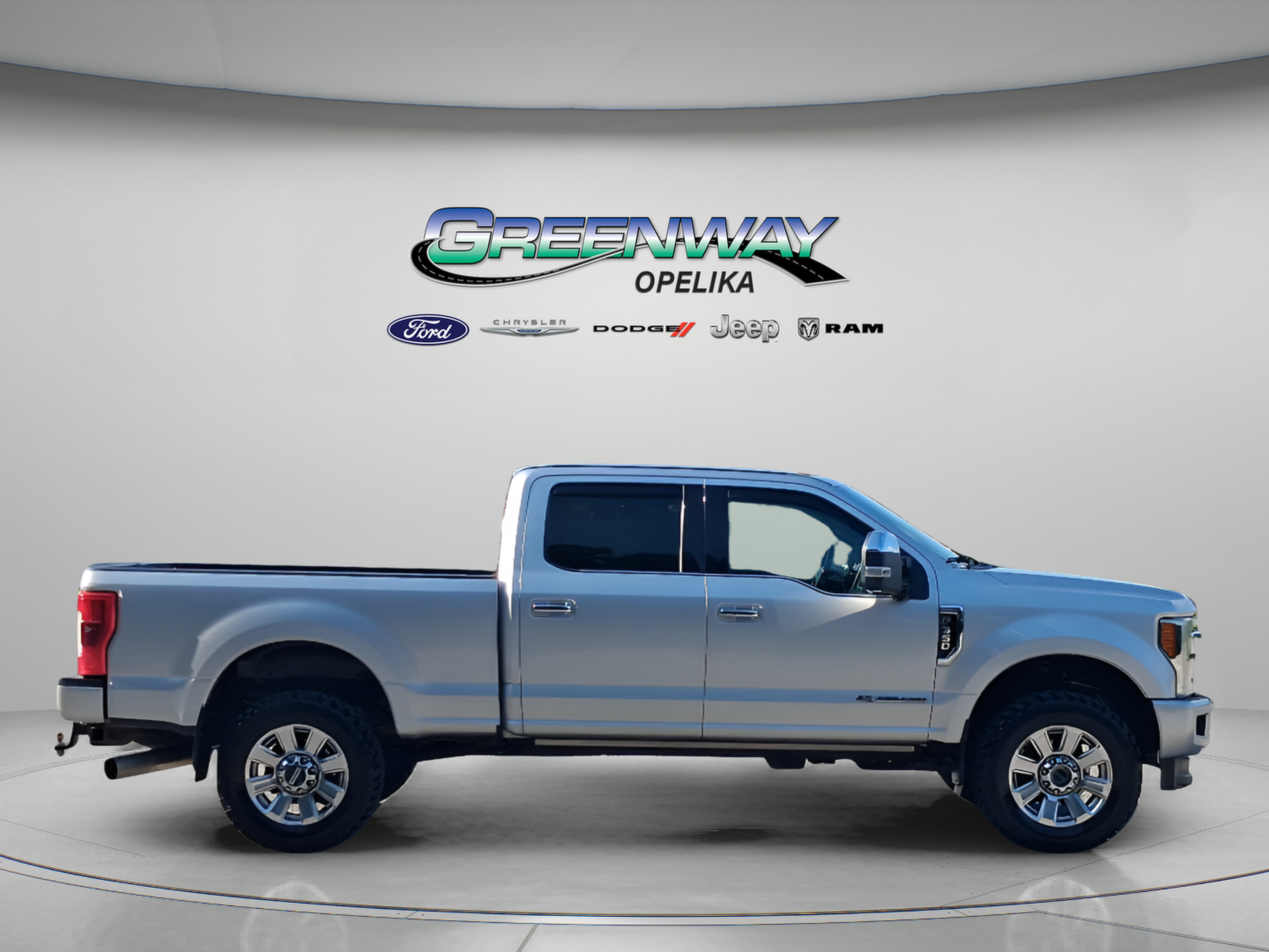 Used 2017 Ford F350 Platinum w/ Platinum Ultimate Package AWD/4WD image 8