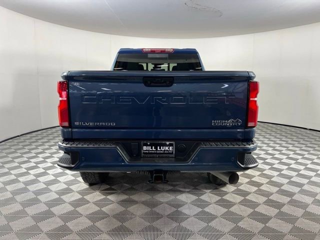 Used 2024 Chevrolet Silverado 3500 High Country w/ Technology Package image 9