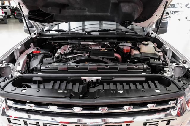Used 2022 Chevrolet Silverado 2500 LTZ w/ LTZ Plus Package image 7