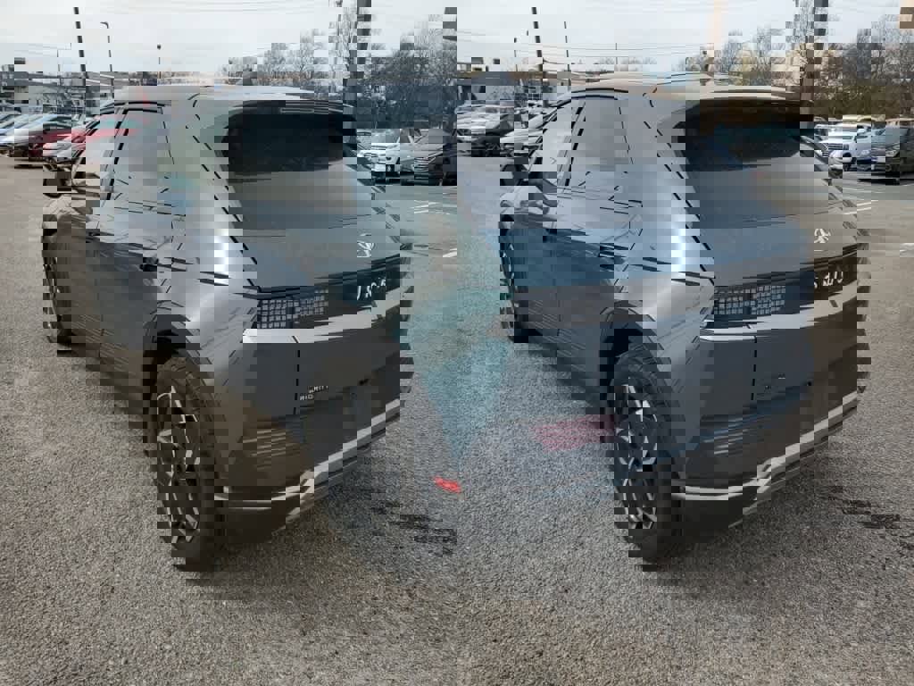 Used 2023 Hyundai Ioniq 5 SEL image 7