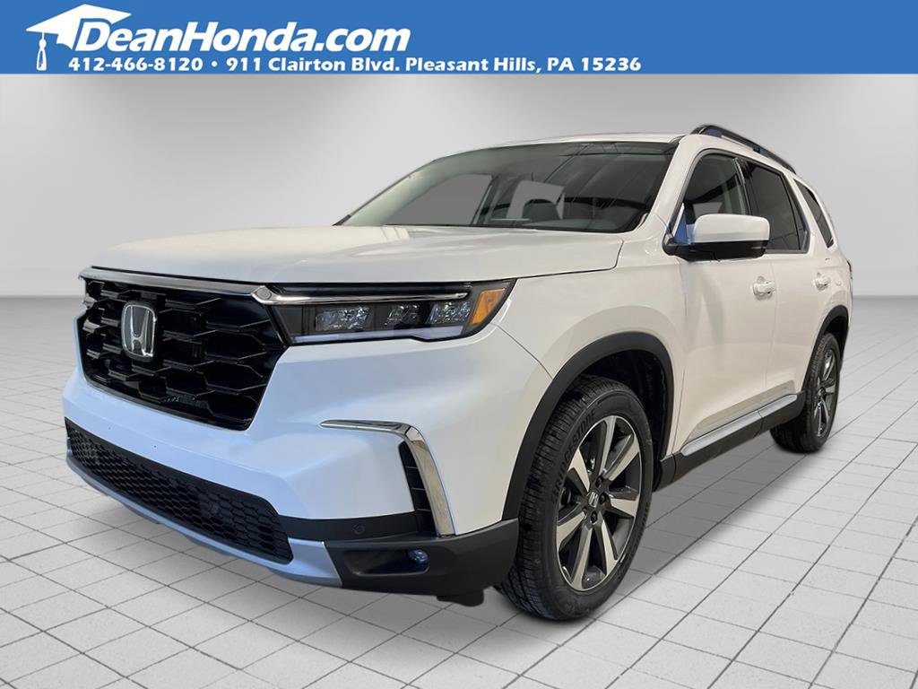 New 2025 Honda Pilot Touring image 1