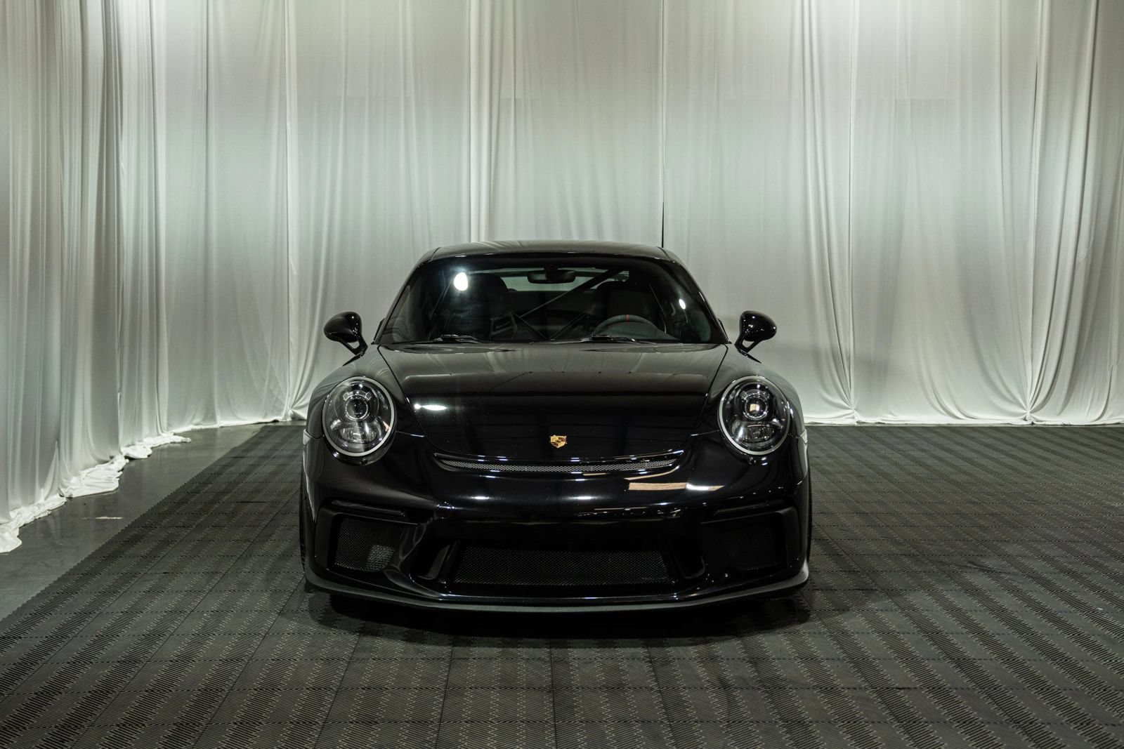Used 2018 Porsche 911 GT3 RWD image 3