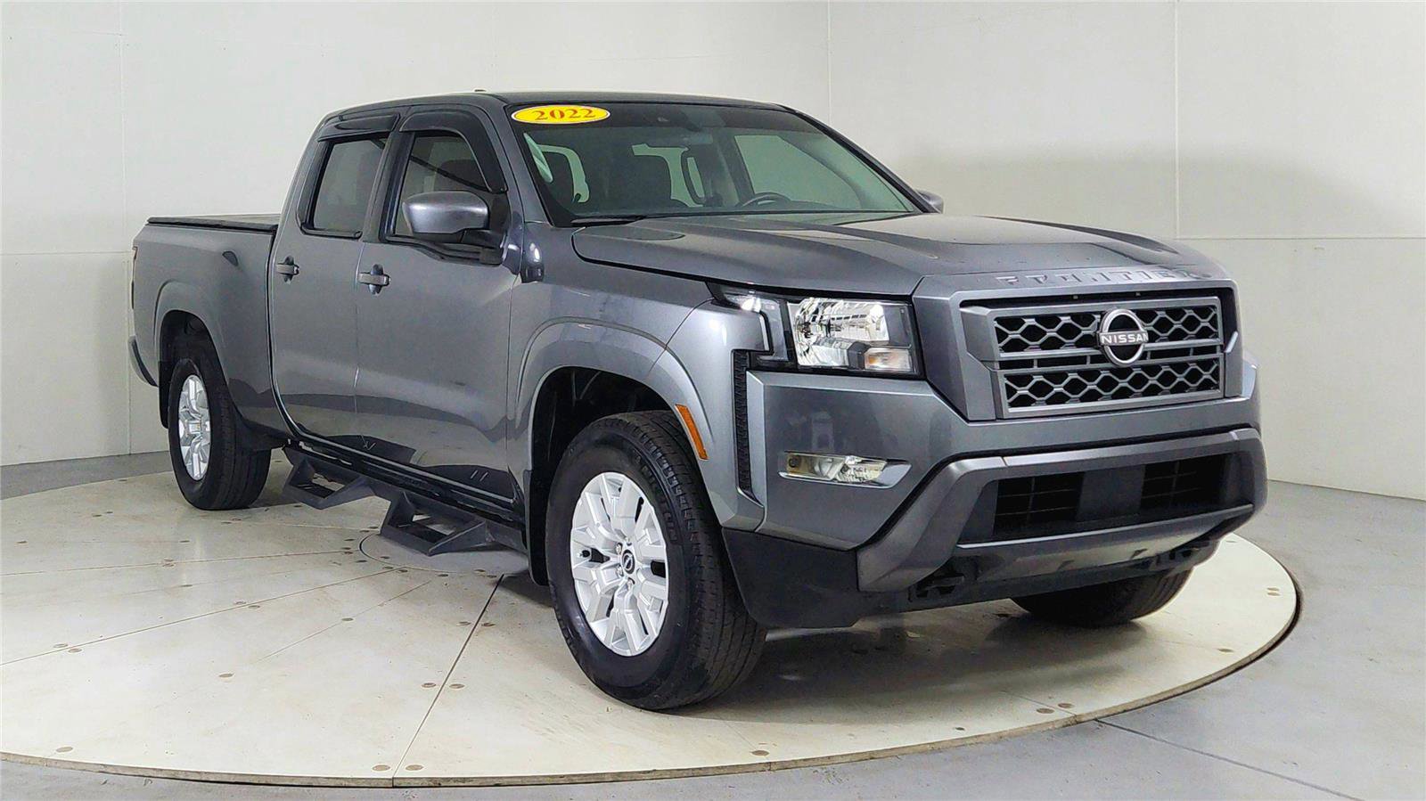 Used 2022 Nissan Frontier SV w/ Technology Package image 1