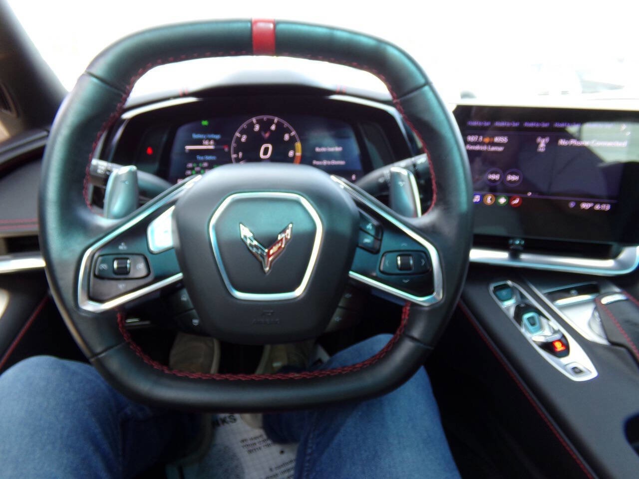 Used 2020 Chevrolet Corvette Stingray Coupe w/ Z51 Performance Package image 18