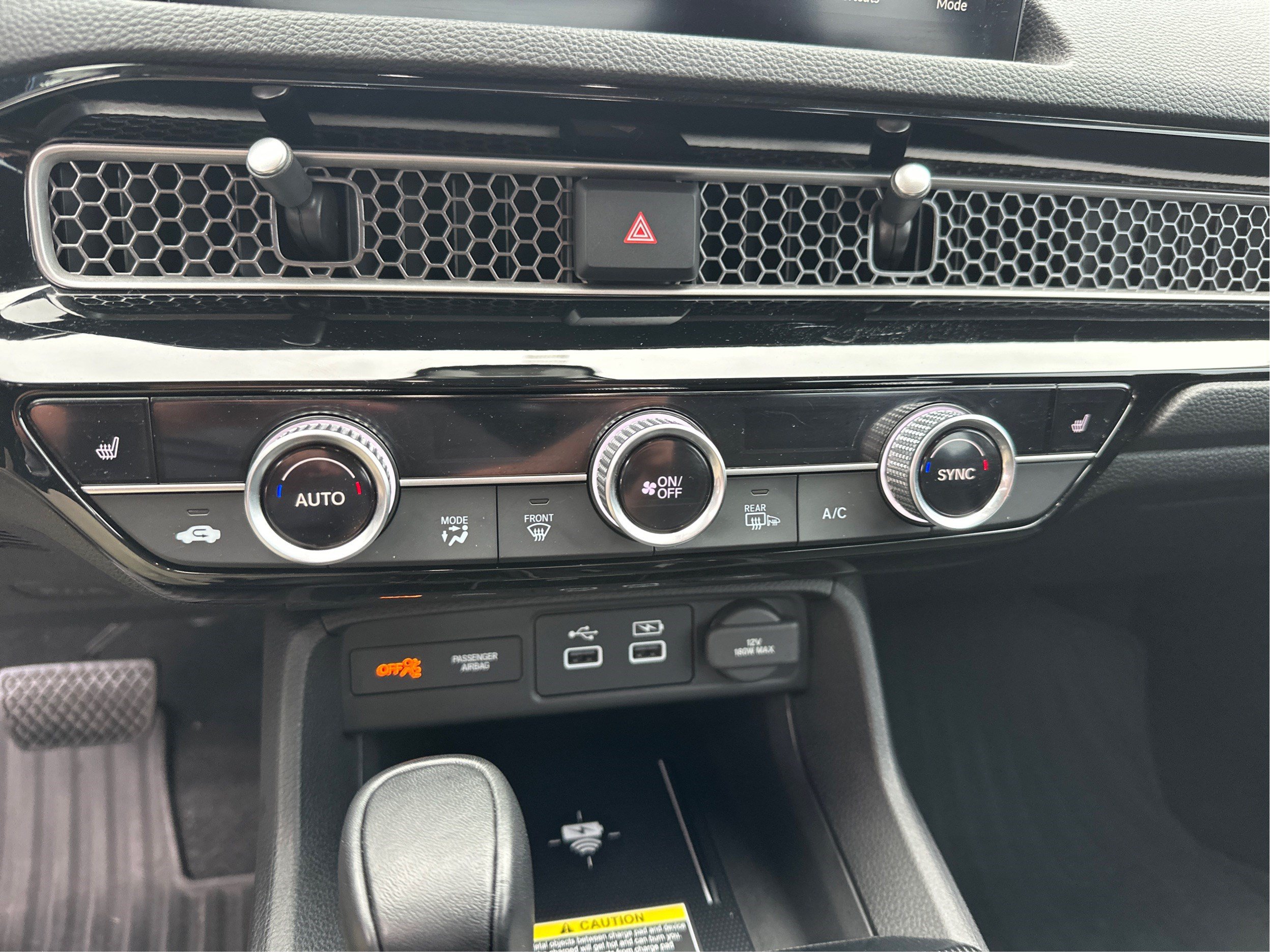 Used 2022 Honda Civic Touring image 32
