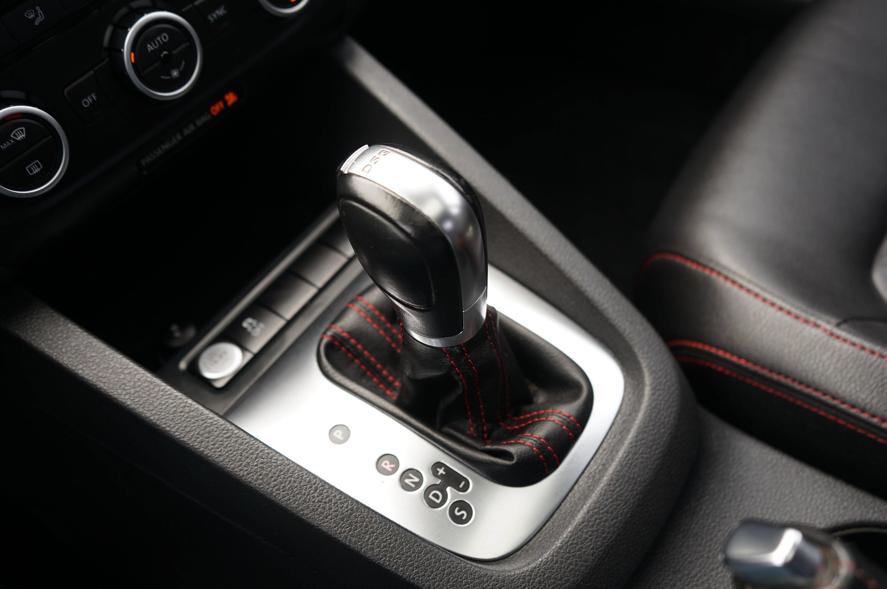 Used 2013 Volkswagen Jetta GLI Autobahn FWD image 21