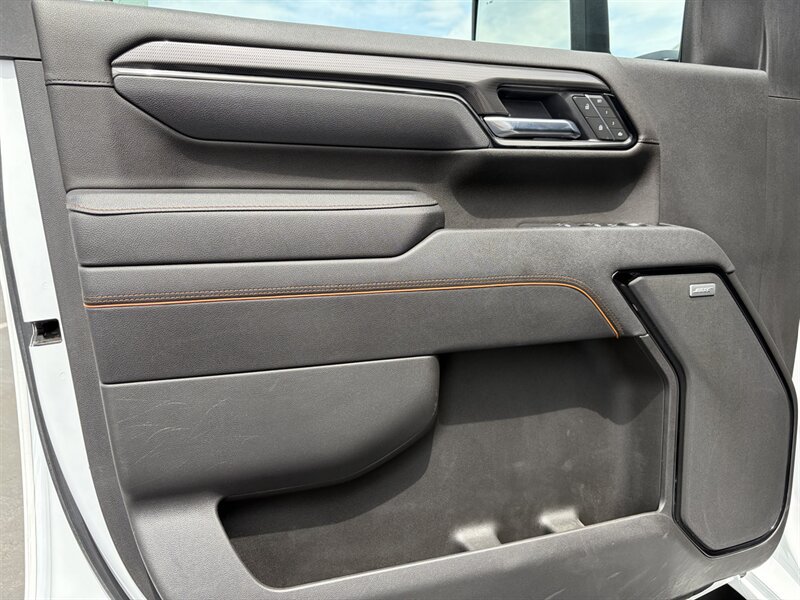 Used 2025 GMC Sierra 2500 AT4 AWD/4WD image 9