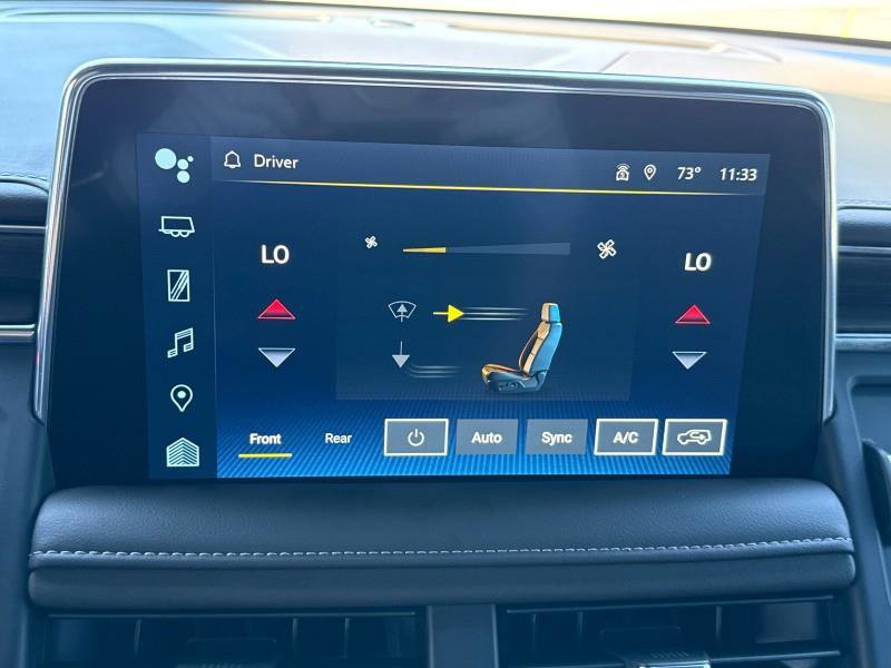 Used 2024 Chevrolet Suburban LT image 33
