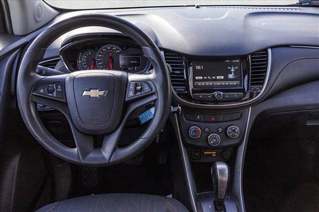 Used 2017 Chevrolet Trax LT image 23