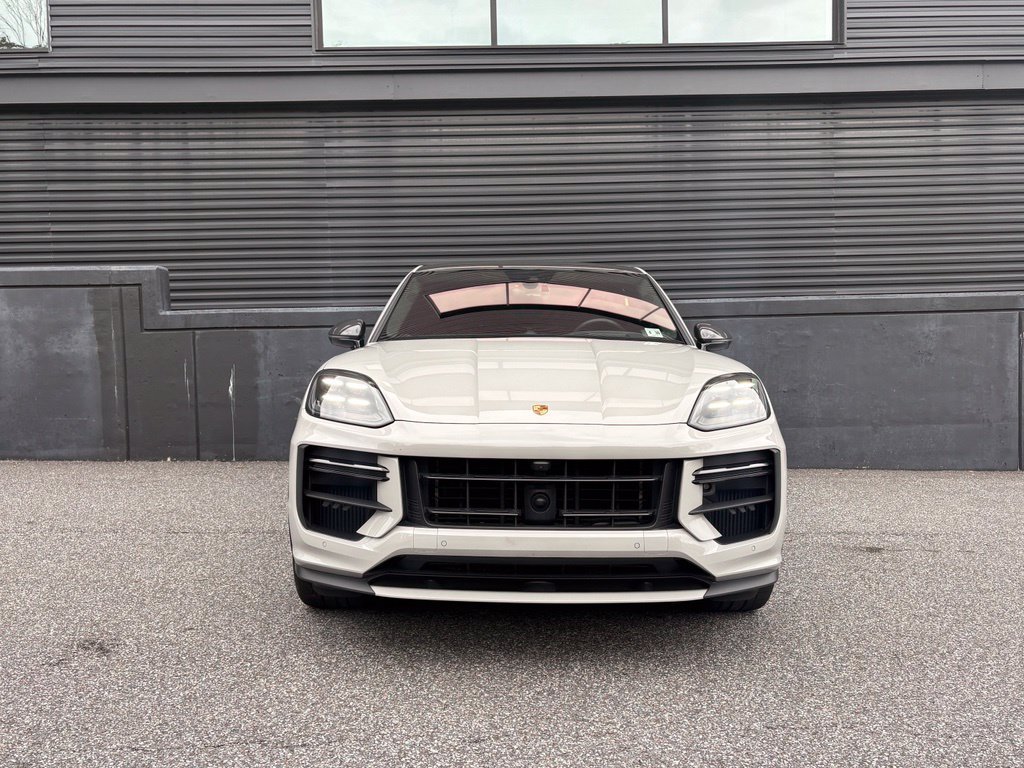 Certified 2025 Porsche Cayenne Turbo GT AWD/4WD image 13