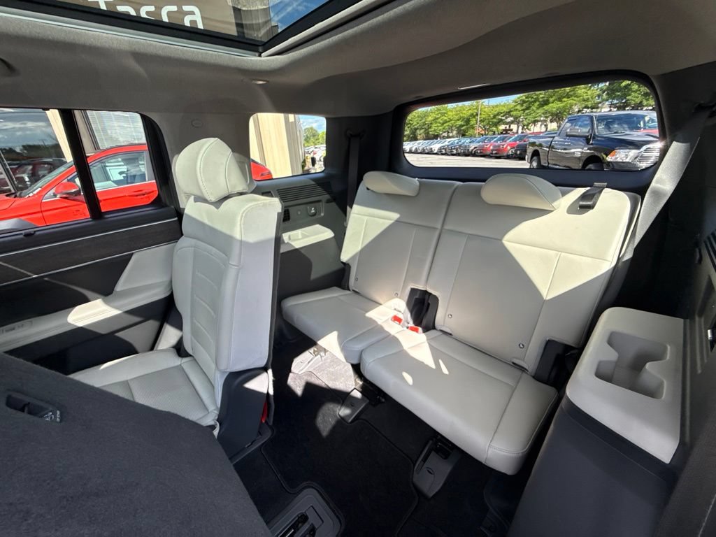 Used 2024 Hyundai Santa Fe Limited AWD/4WD image 37