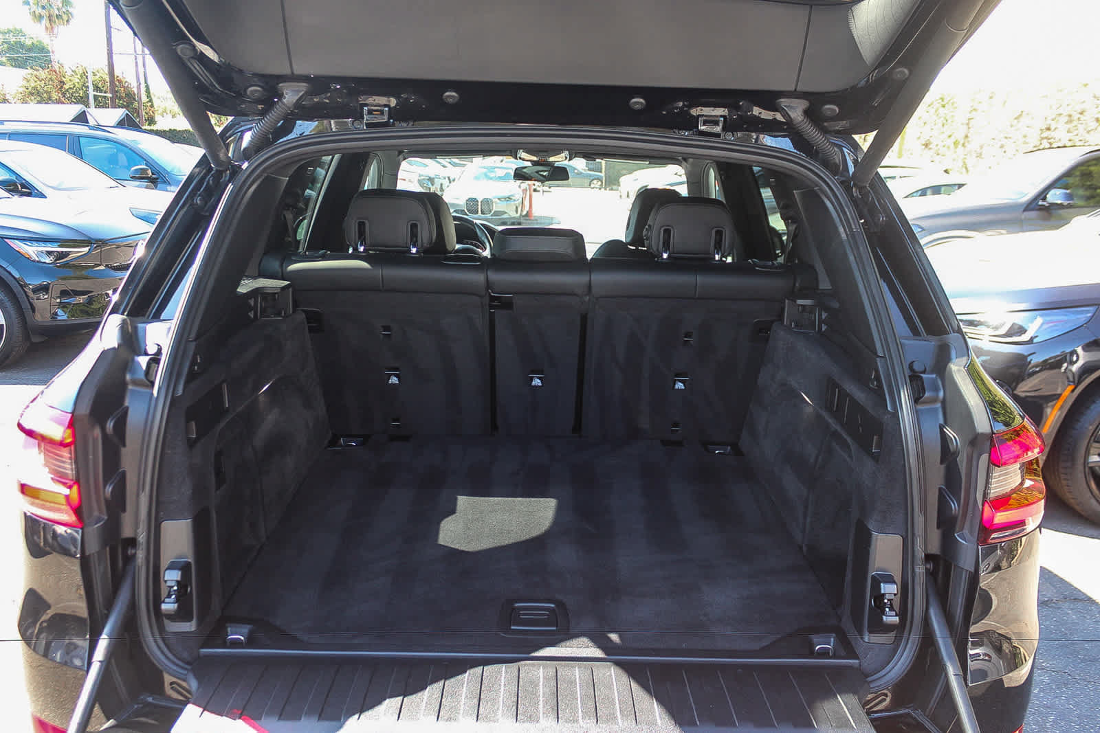 Used 2023 BMW X5 sDrive40i w/ Premium Package RWD image 24