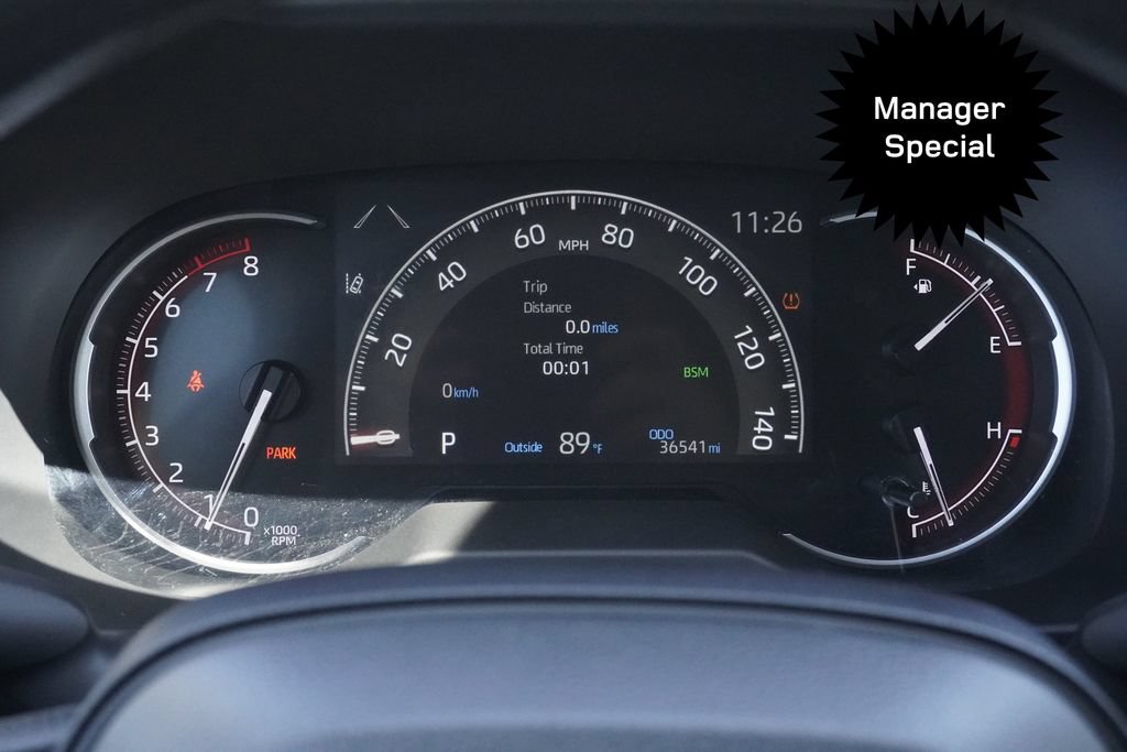 Used 2025 Toyota RAV4 XLE AWD/4WD image 11