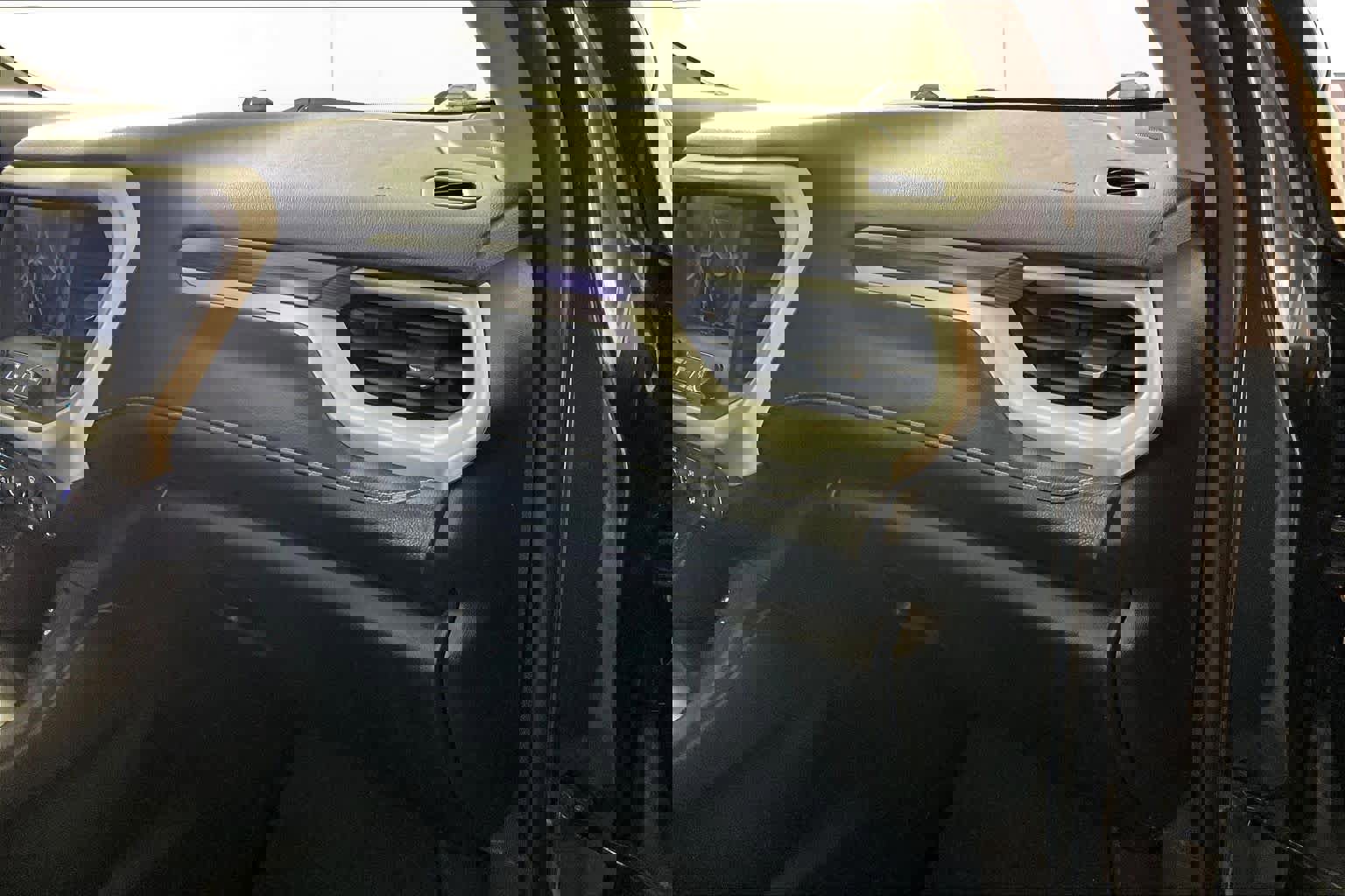 Used 2017 GMC Acadia SLT image 18