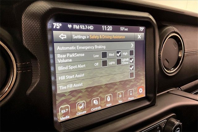 Used 2021 Jeep Wrangler Unlimited Sahara image 30