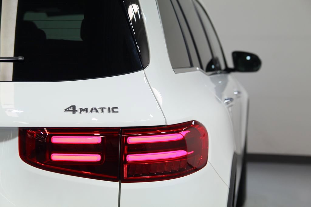 Certified 2025 Mercedes-Benz GLB 250 4MATIC image 15