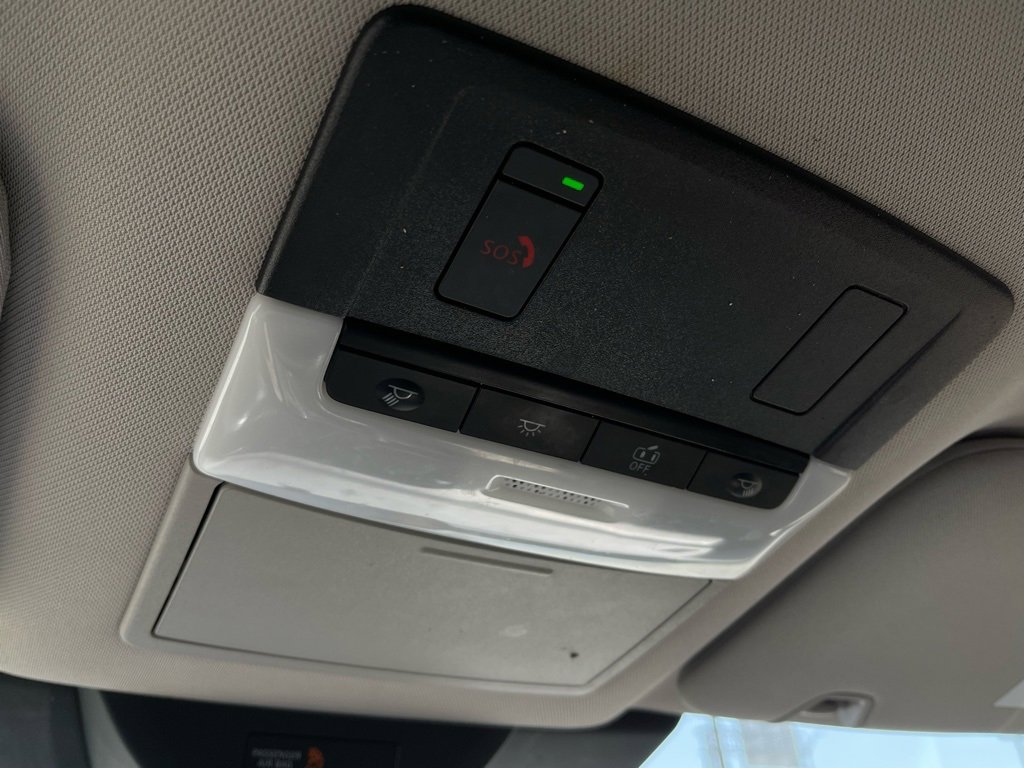 Used 2022 Nissan Pathfinder SV image 28