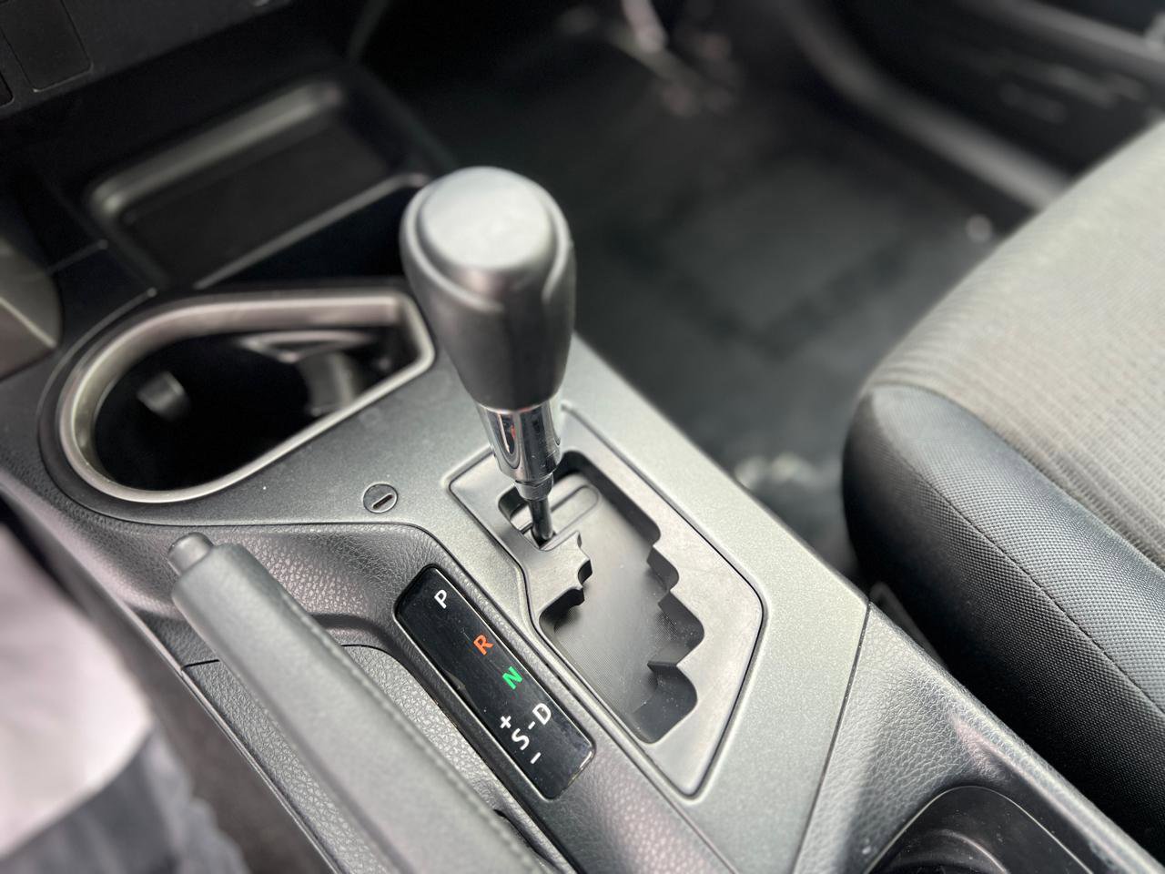 Used 2016 Toyota RAV4 LE AWD/4WD image 27