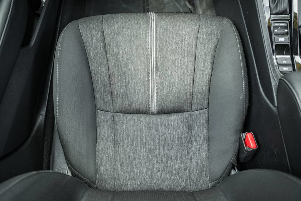 Used 2025 Honda Accord Sport image 30