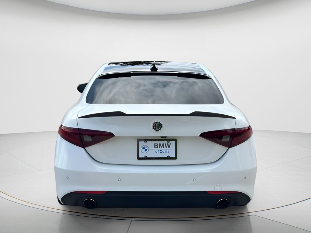 Used 2019 Alfa Romeo Giulia RWD image 6