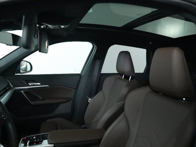 Used 2025 BMW X1 xDrive28i AWD/4WD image 25