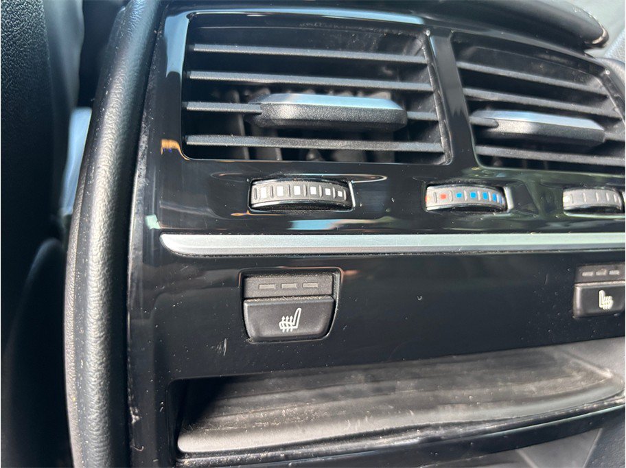 Used 2018 BMW M550i xDrive AWD/4WD image 44